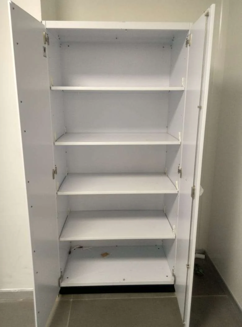 Storage cabinet
