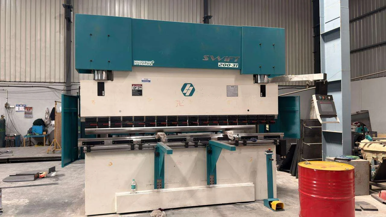 Hindustan Swift 200-ton press brake